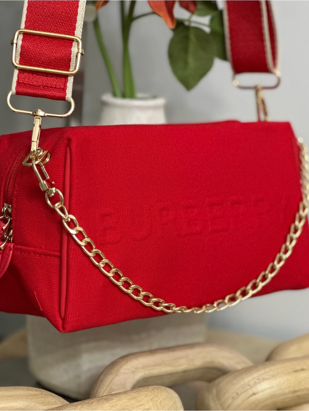 Burberry Red Beauty Bag GWP item NWOT PLZ READ DESCRIPTION - Picture 5 of 7